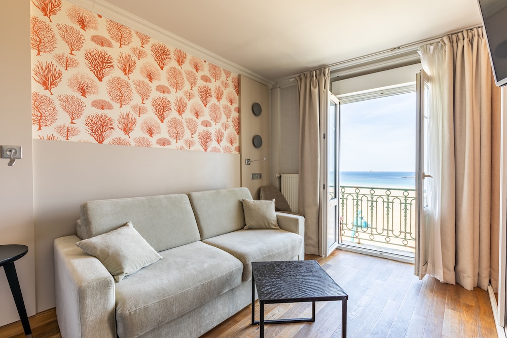 Kyriad Saint Malo Centre Plage 25/50