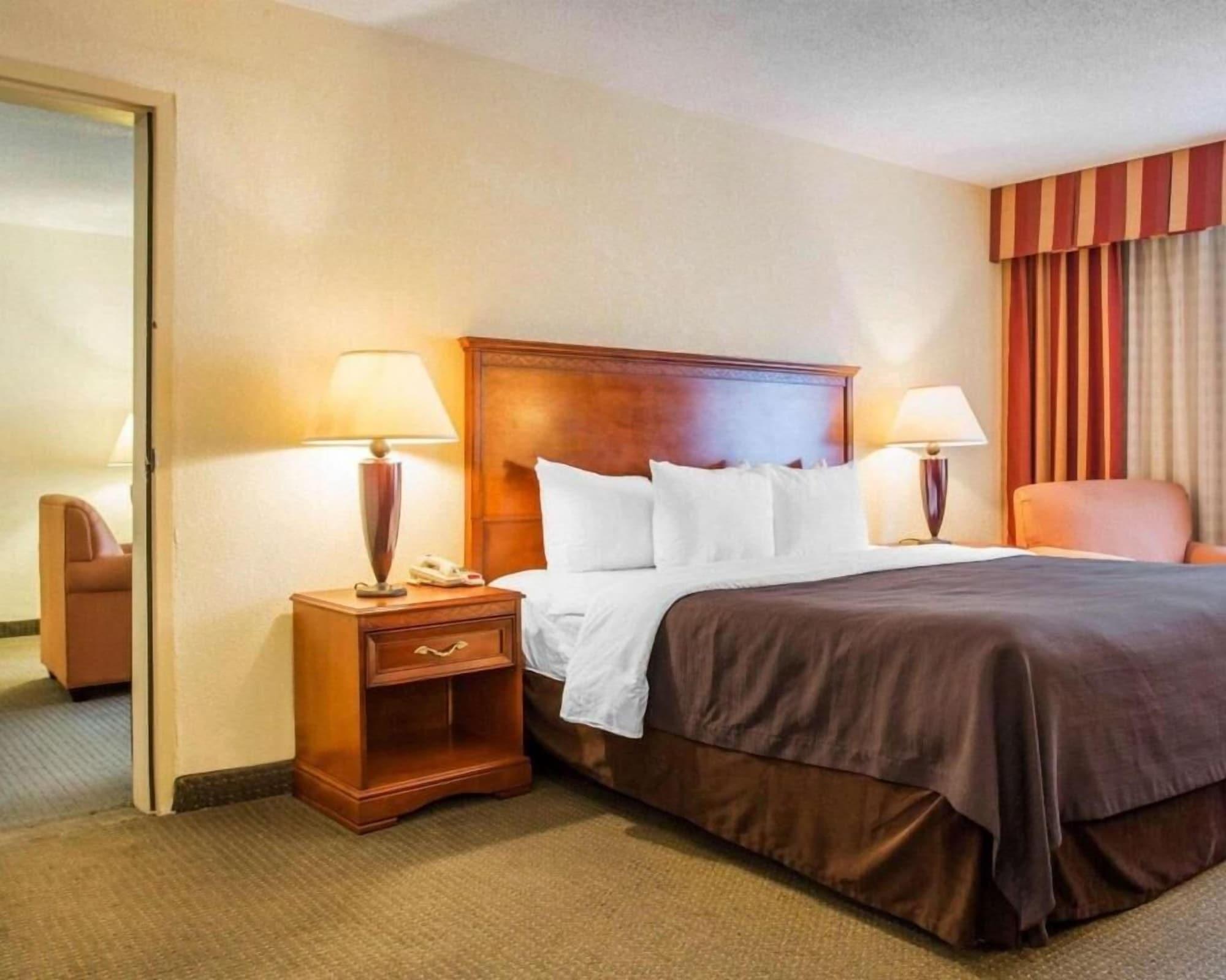 1 Bedroom, Business, Studio, Suite