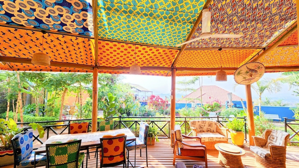 Yambi Guesthouse 23/50