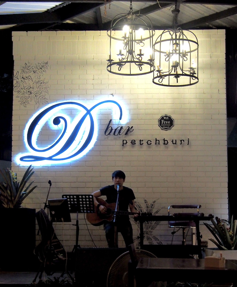 Royal Diamond Hotel 8/55