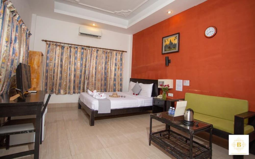 Best Central Point Hotel 11/72