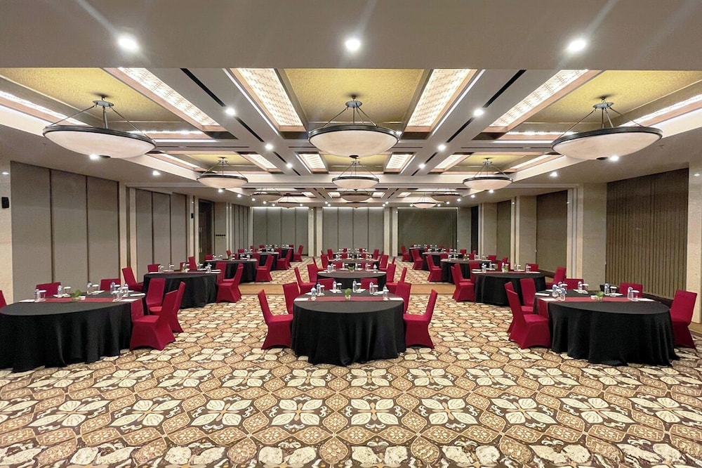 Swiss-Belhotel Airport Yogyakarta 59/68