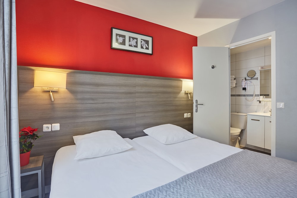Huni Hotel 15/32