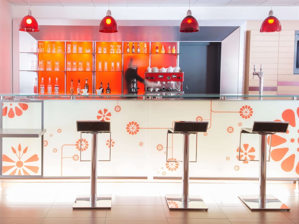 Ibis Cholet 30/36