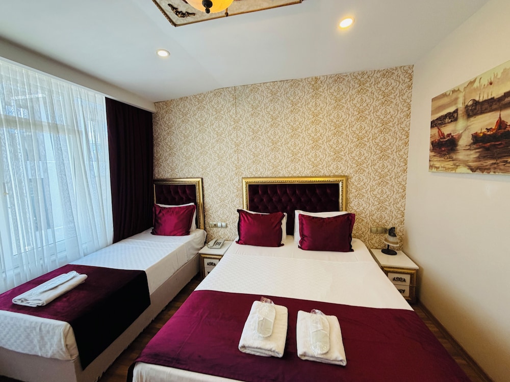 Marmara Deluxe Hotel 28/72