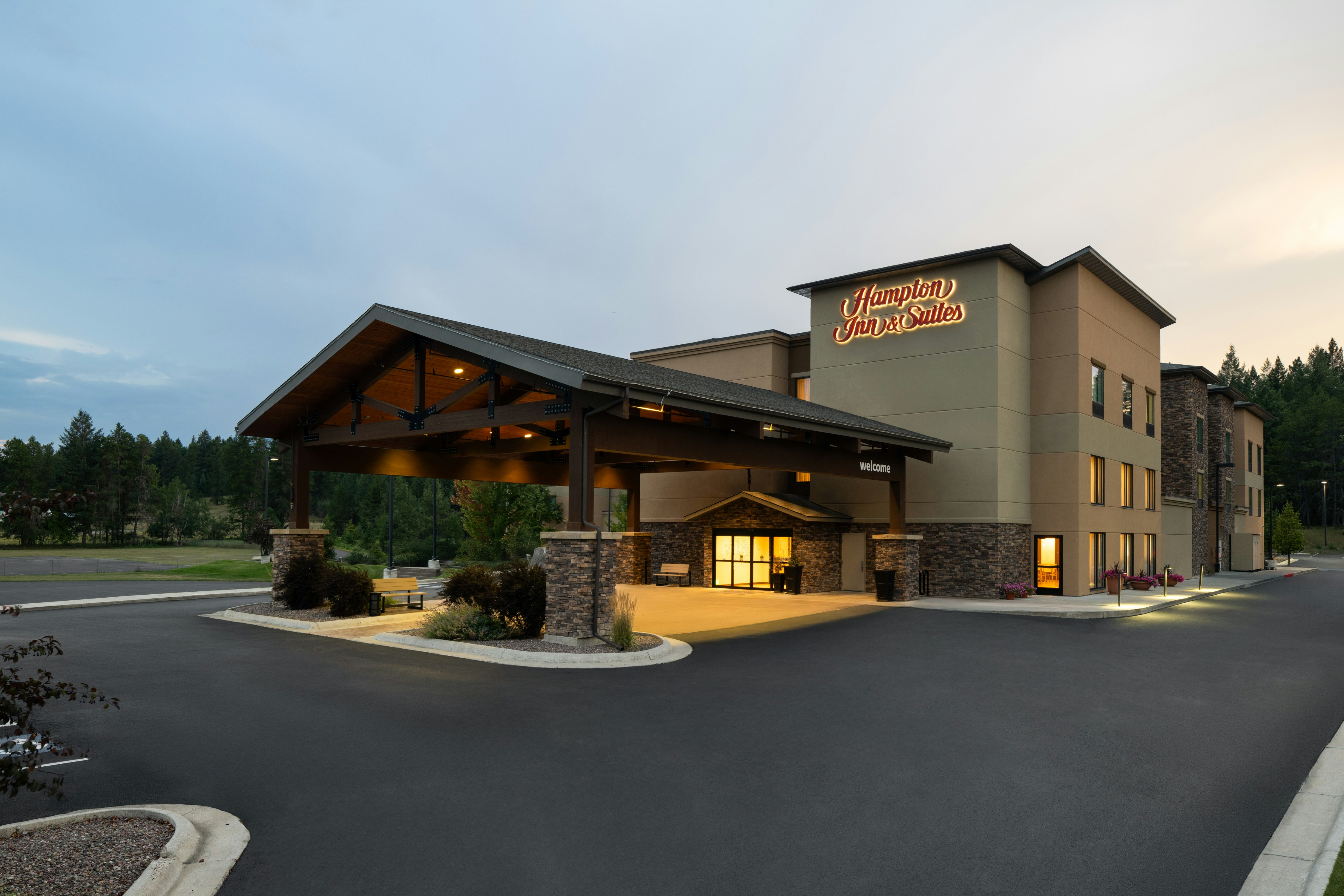 Hampton Inn Suites Whitefish Mt 42/45