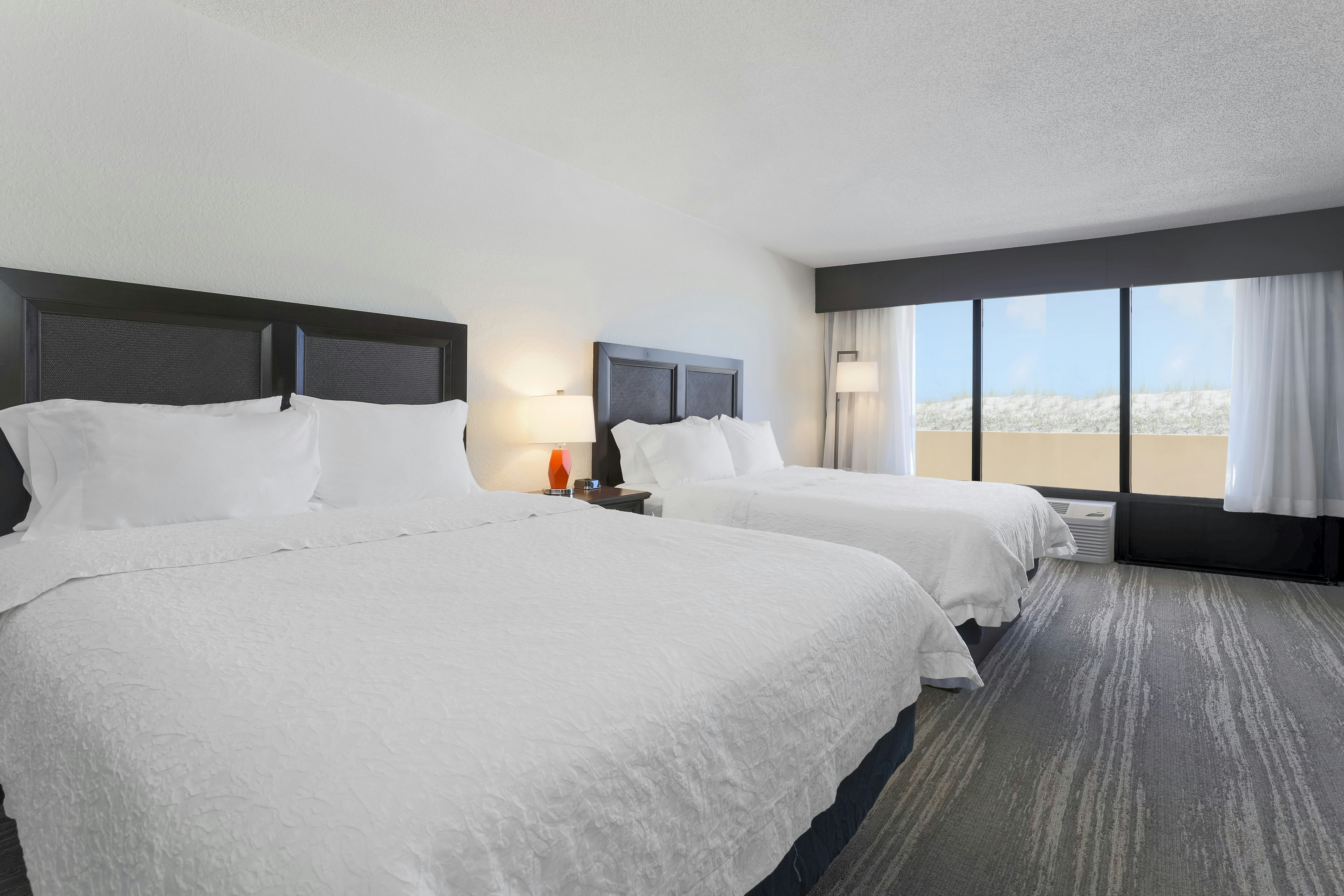 ROOM, 2 QUEEN BEDS, DUNE VIEW, SOFA