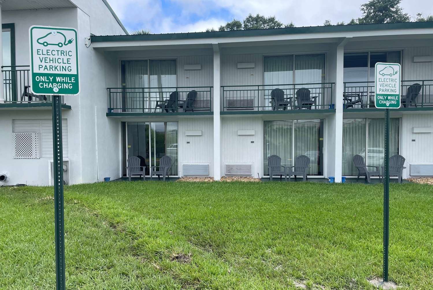 Travelodge By Wyndham Lakeland 48/55
