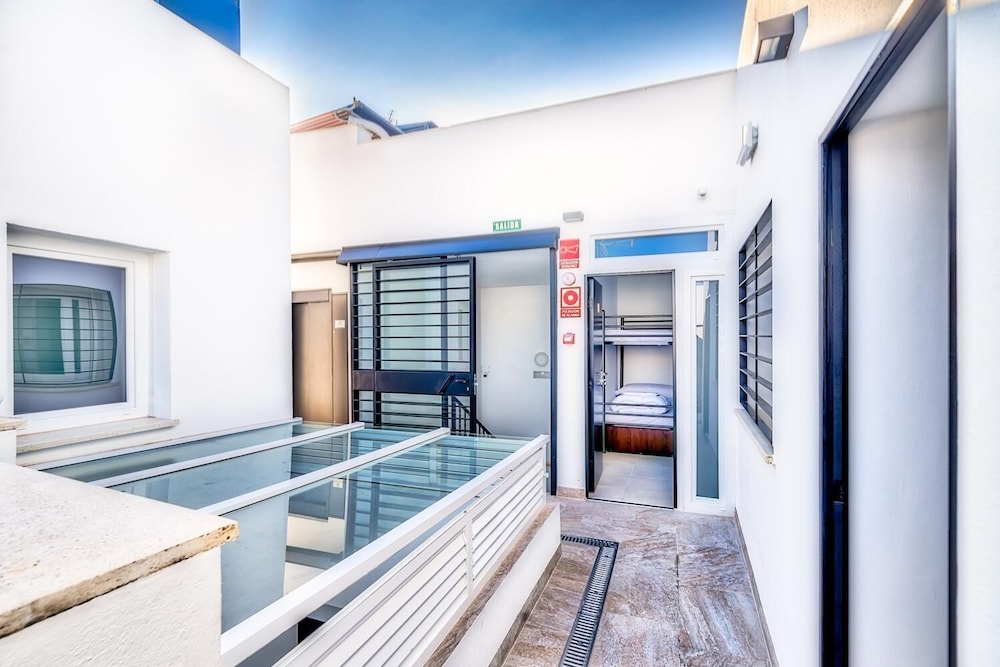 Hostel A2c - Adults Only 5/45