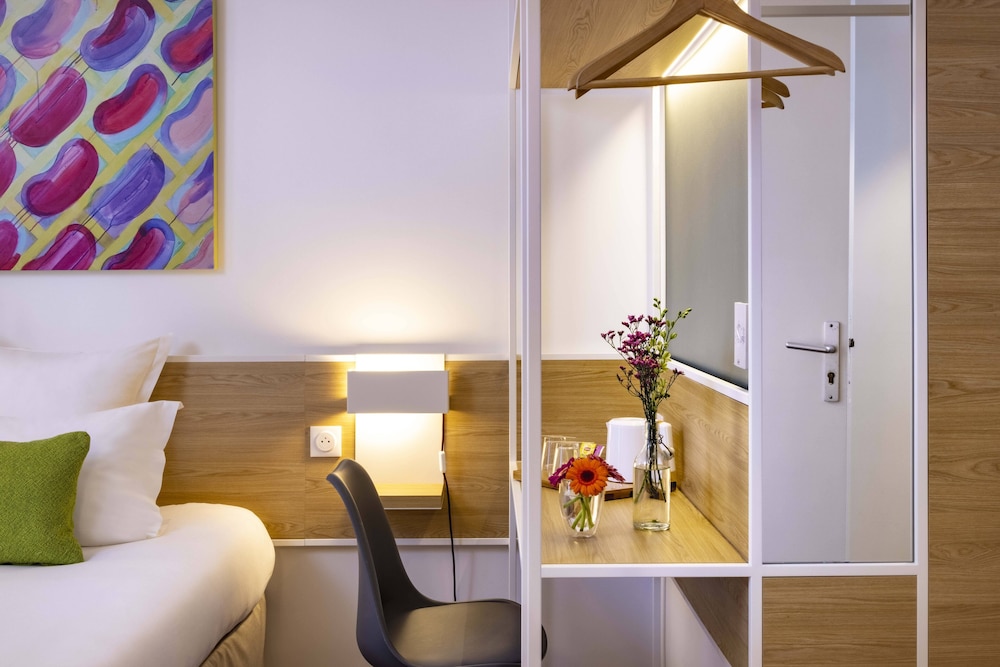 Hotel Paris Louis Blanc - Gare du Nord, Paris 10 28/67