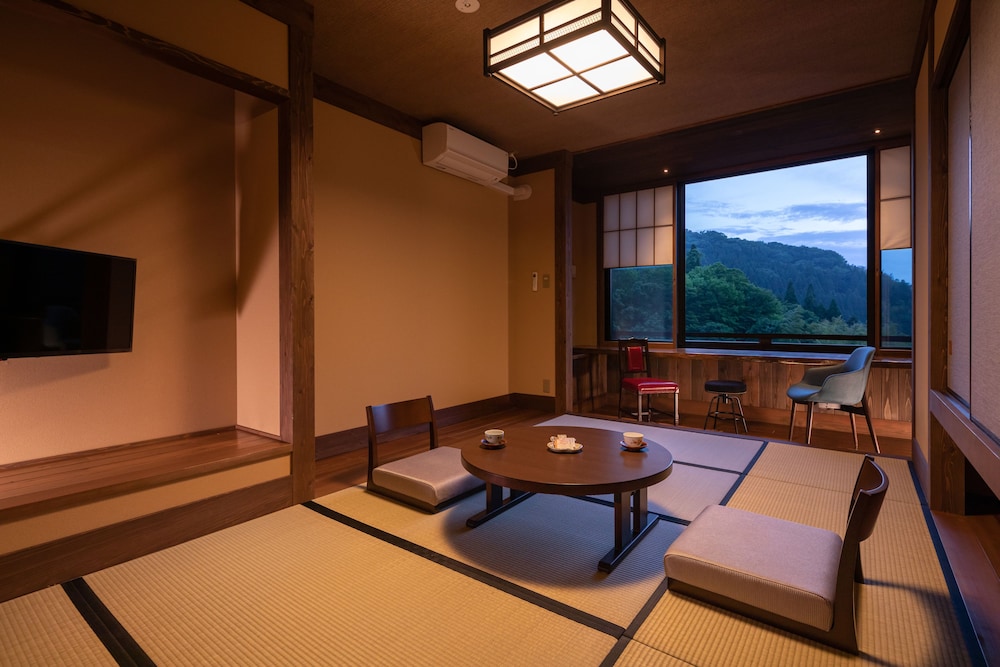 Kurokawa Onsen Ryokan Nanjoen 34/35