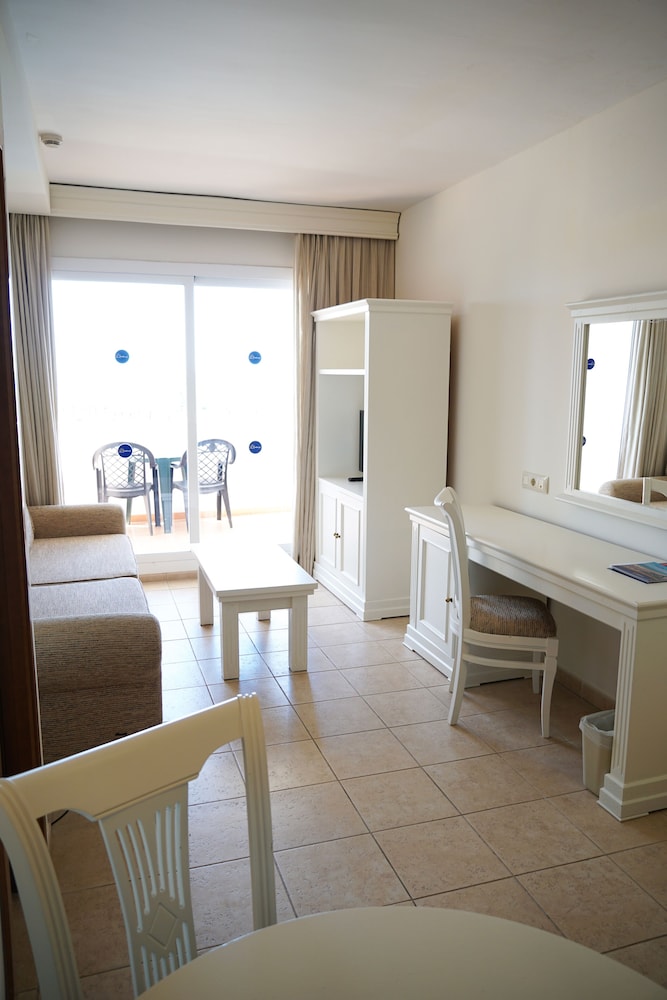 Ohtels Cabogata 15/50