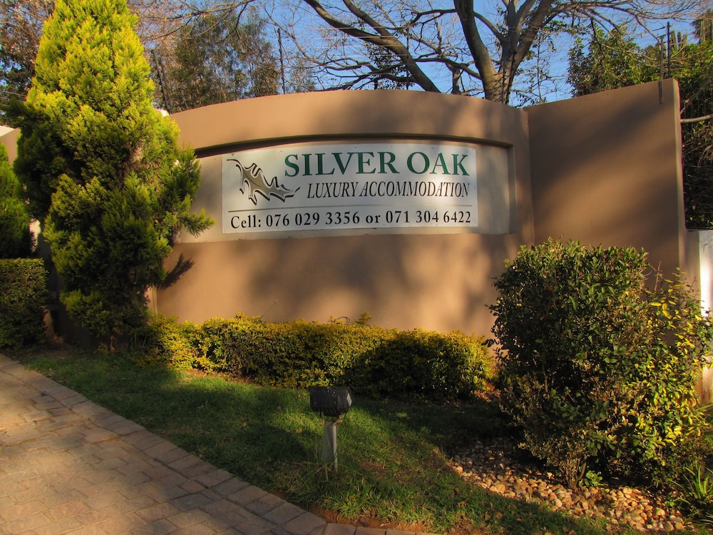 Silver Oak Luxury Accommodation 4/33