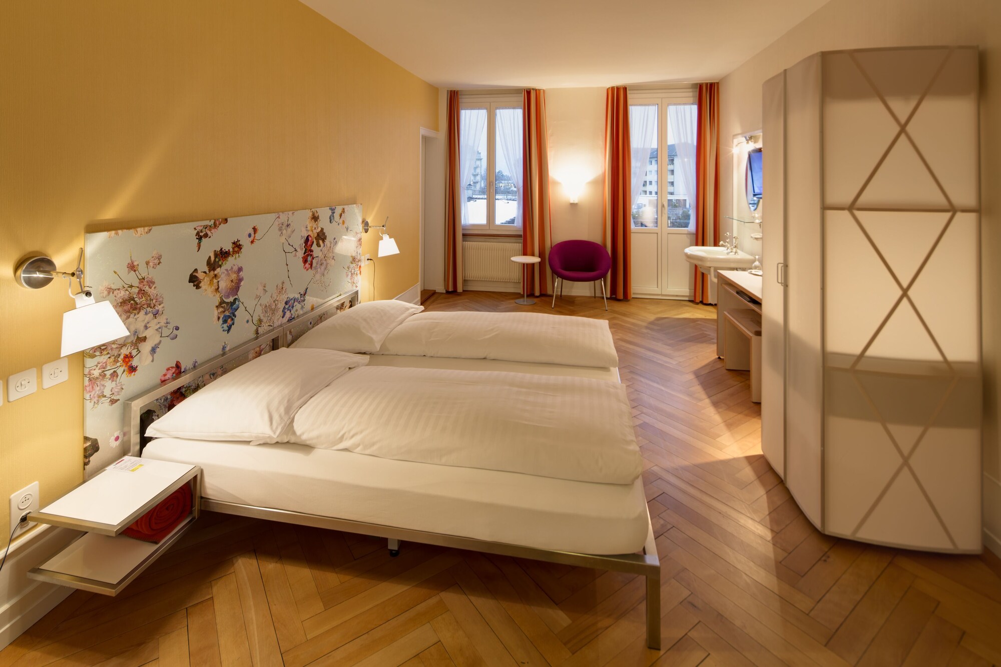 BOUTIQUE, DOUBLE BED, RIVER VIEW