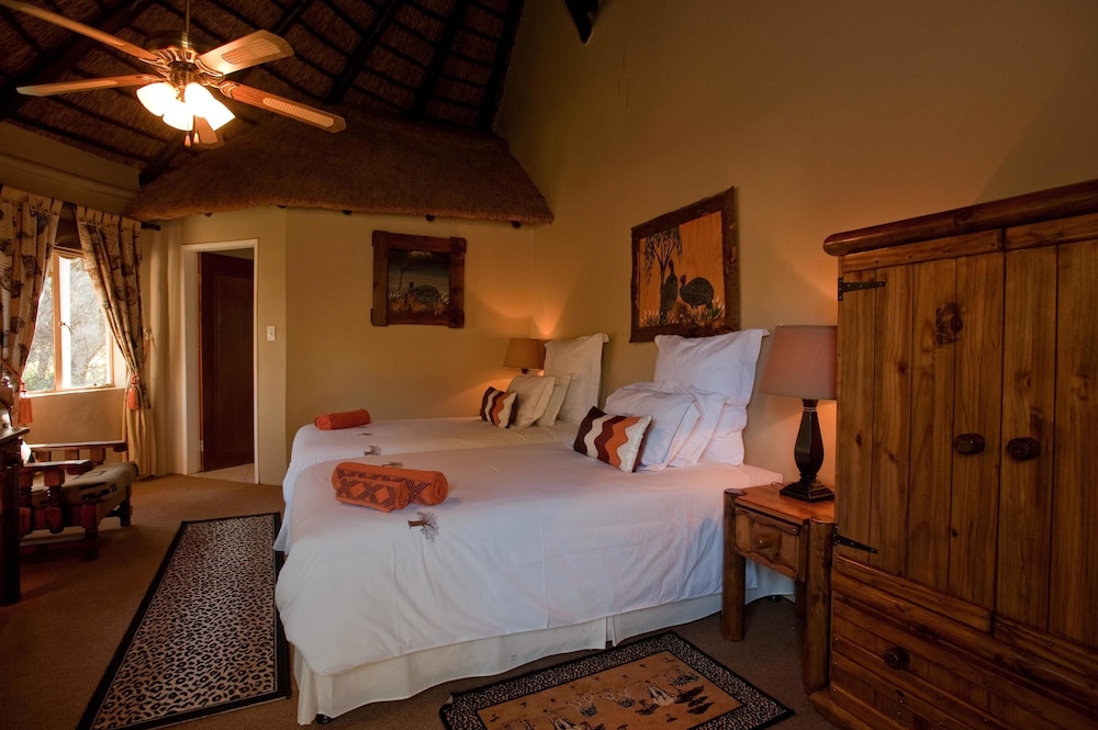 Ditholo Game Lodge 10/51