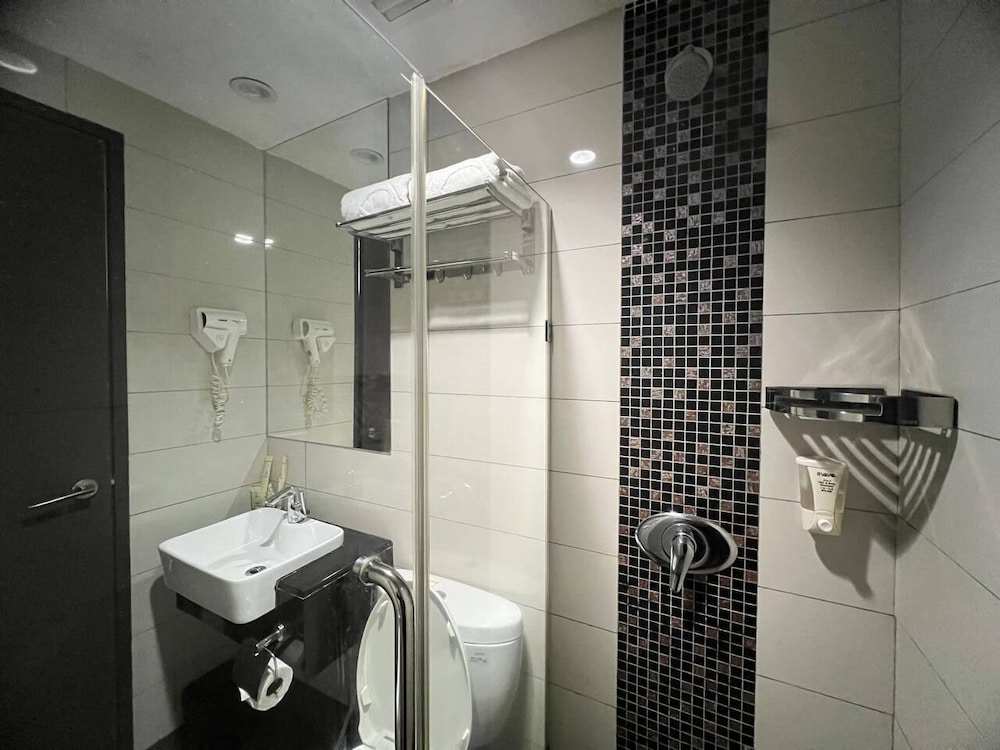 Dreamtel Kota Kinabalu 36/39
