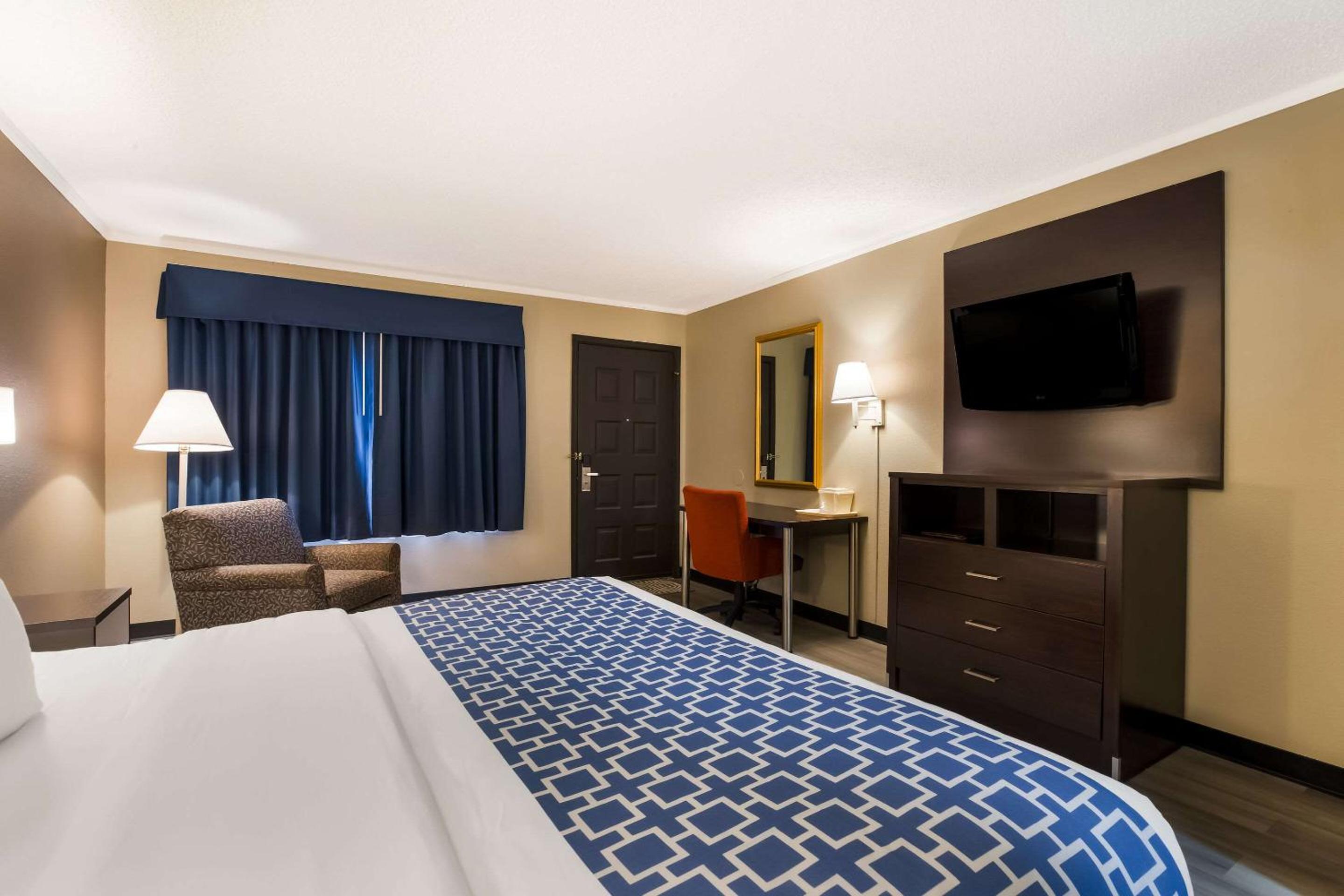 Room, Quadruple, Exterior Entrance