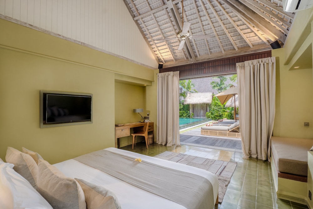 2 BEDROOMS, VILLA, PRIVATE POOL