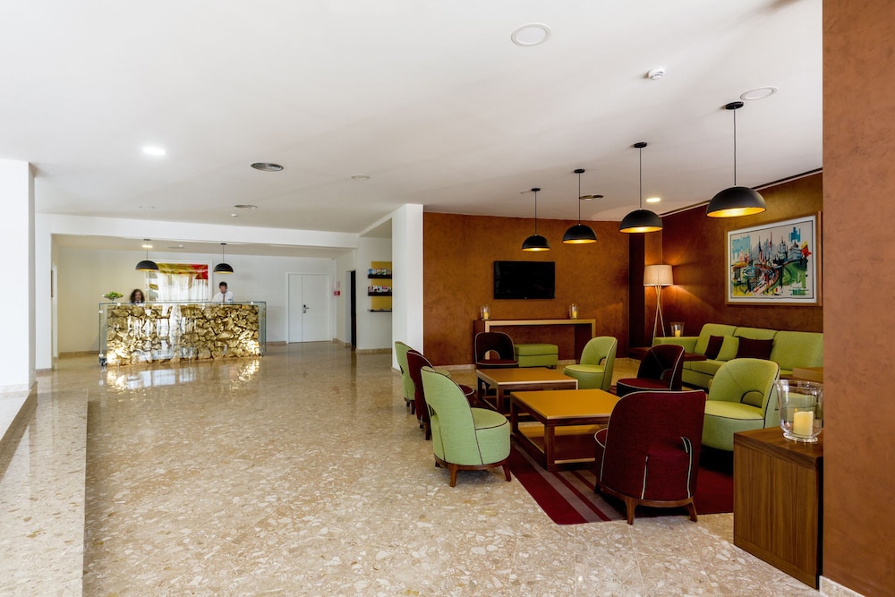 Vilamoura Garden Hotel 65/75