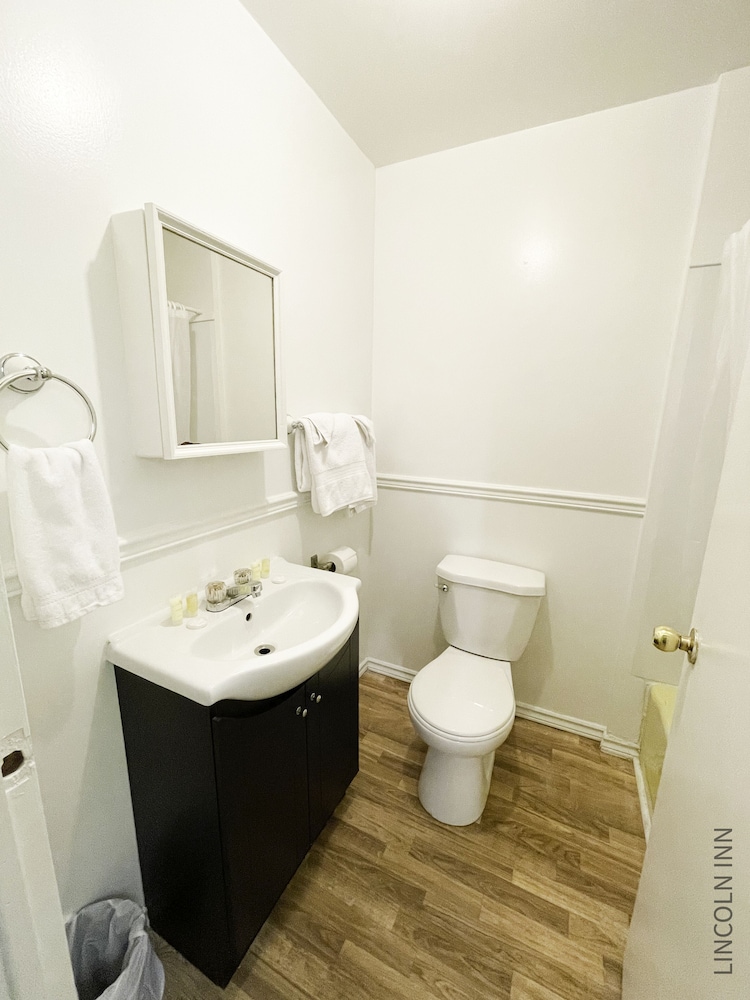 Lincoln Inn Fredericton 26/58