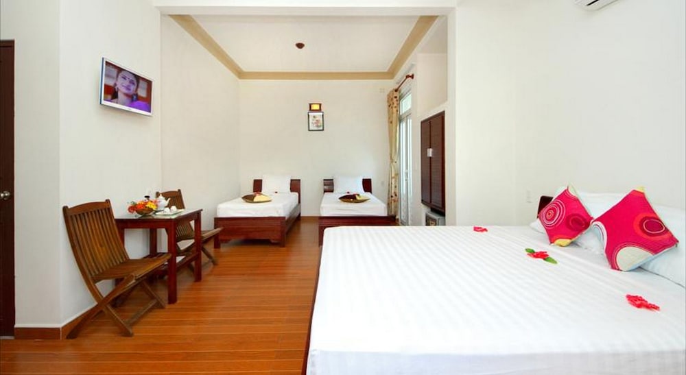 Center Homestay 8/29
