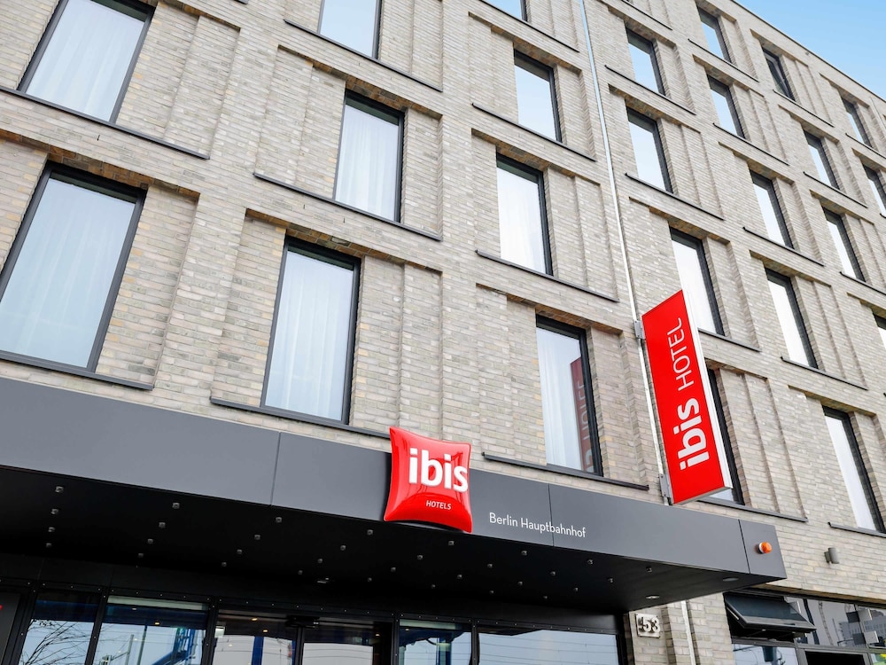 Hotel ibis Berlin Hauptbahnhof photo1