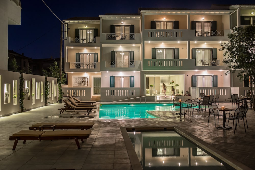 Lefkadio Suites 3/64