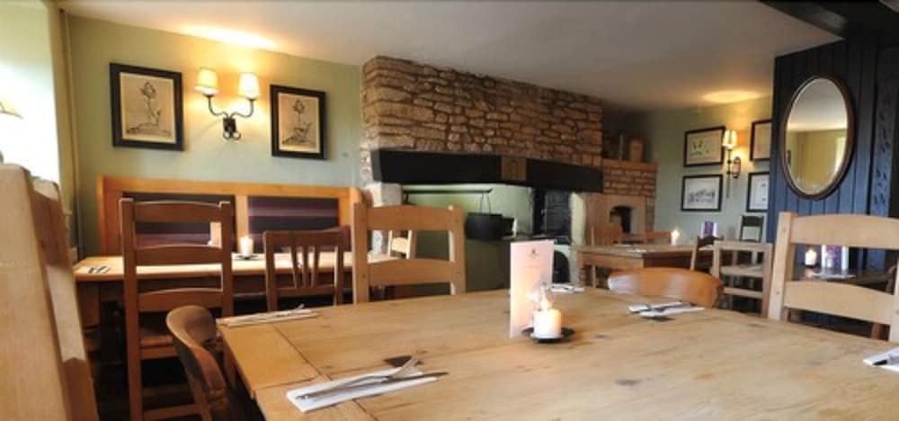 Crown Inn 35/47