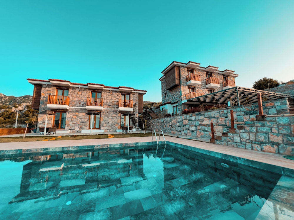 Alice Tatil Evi 2/30
