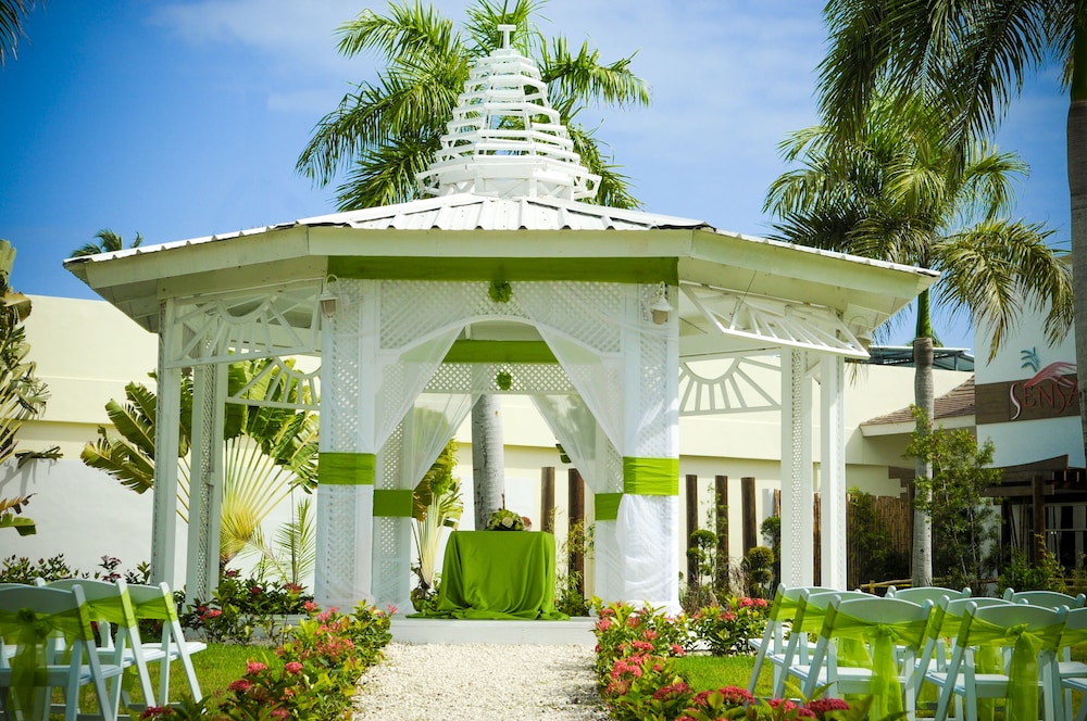 Ocean Blue And Sand Beach Resort - All Inclusive 1/47