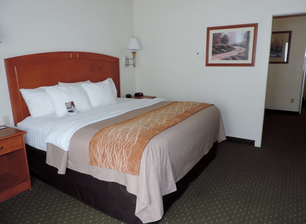 Comfort Inn & Suites Rawlins WY 16/48