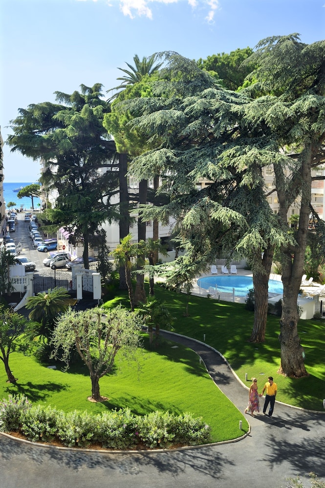 Residence Resideal Premium Cannes 36/42