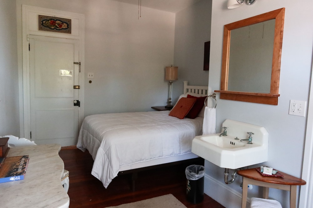 The Chalfonte Hotel 20/50
