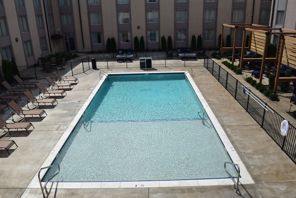 Holiday Inn St Louis Sw Route 66 33/81