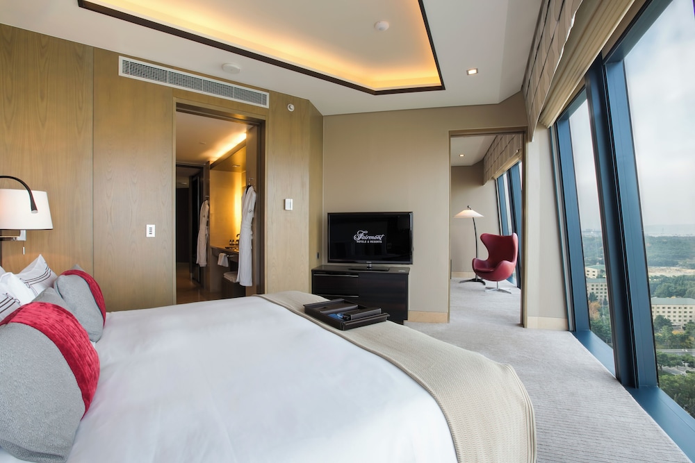 Fairmont Baku Flame Towers 29/76