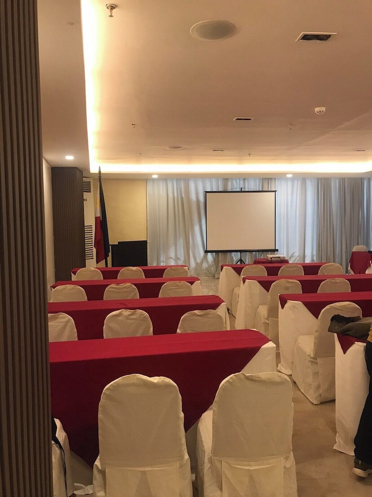 Cebu Grand Hotel 42/50