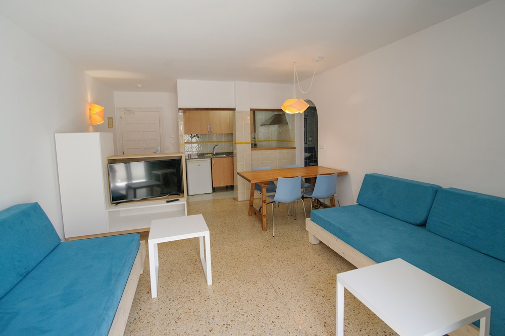 Poniente Playa Apartments 33/53