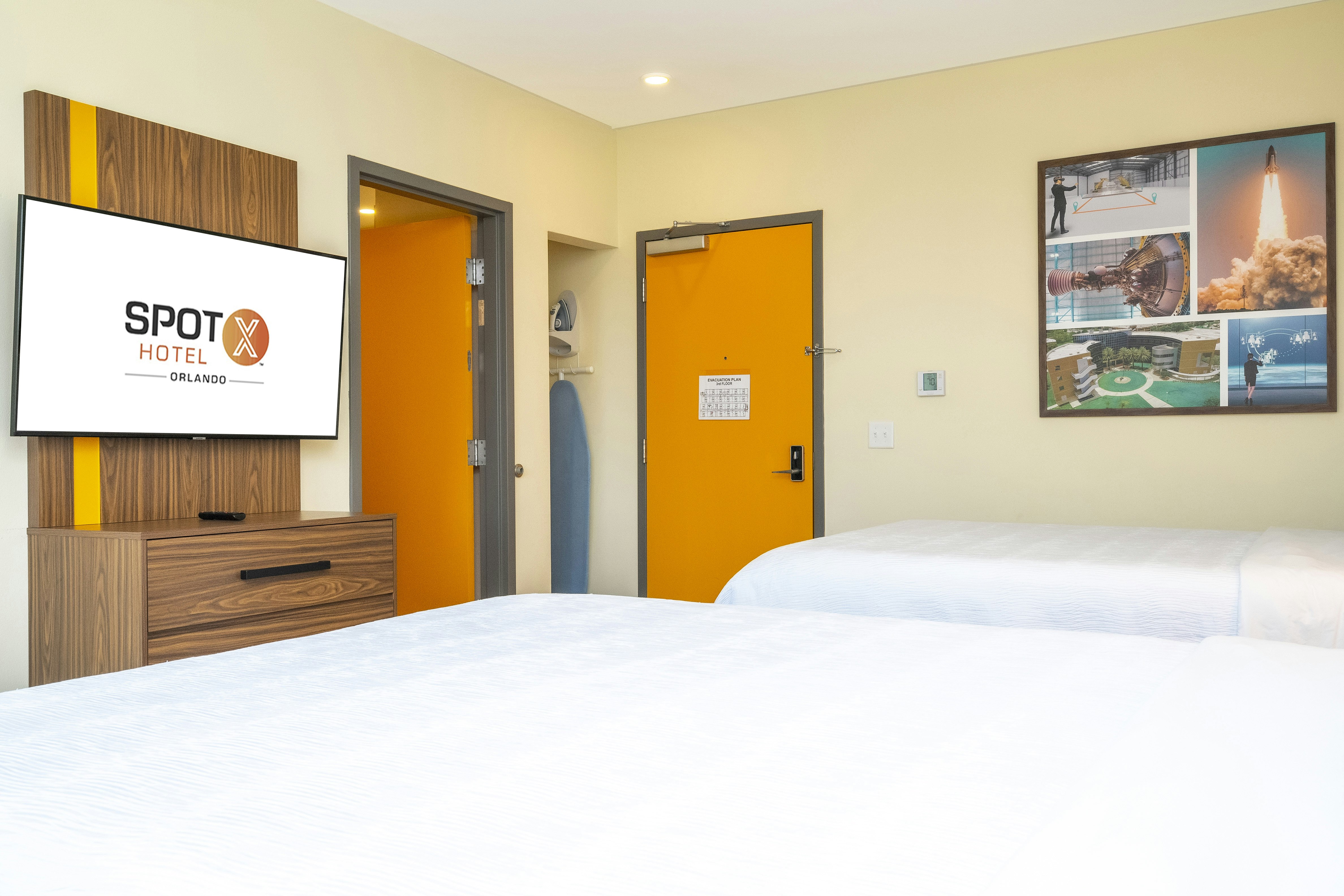 BUSINESS 2 QUEEN BEDS
