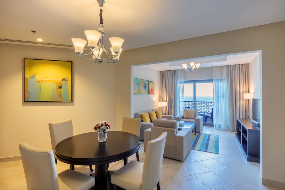 Al Bahar Hotel & Resort 30/50