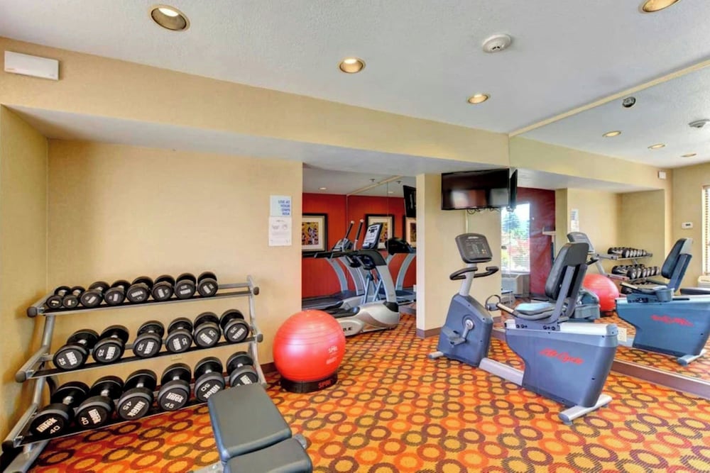 Holiday Inn Express Roseburg 37/69