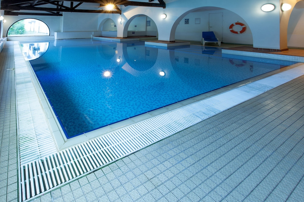 Europa Gatwick Hotel 19/50