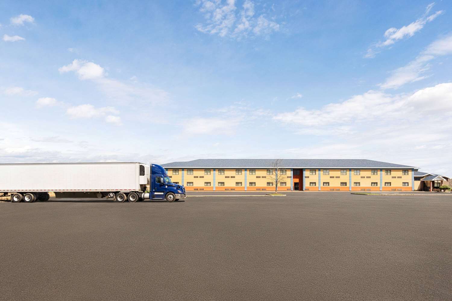 Days Inn by Wyndham Canastota/Verona 50/52