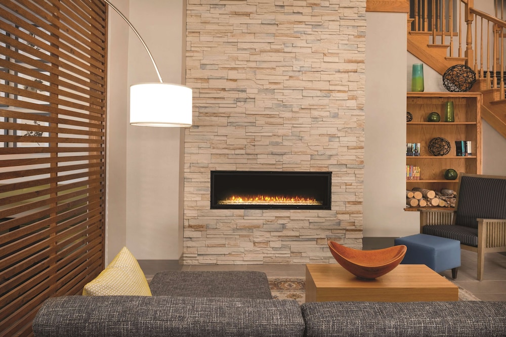 Country Inn & Suites by Radisson, Galena, IL 47/67