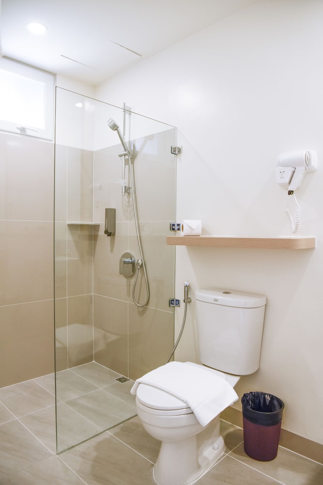 Hop Inn Hotel Alabang Manila 49/50