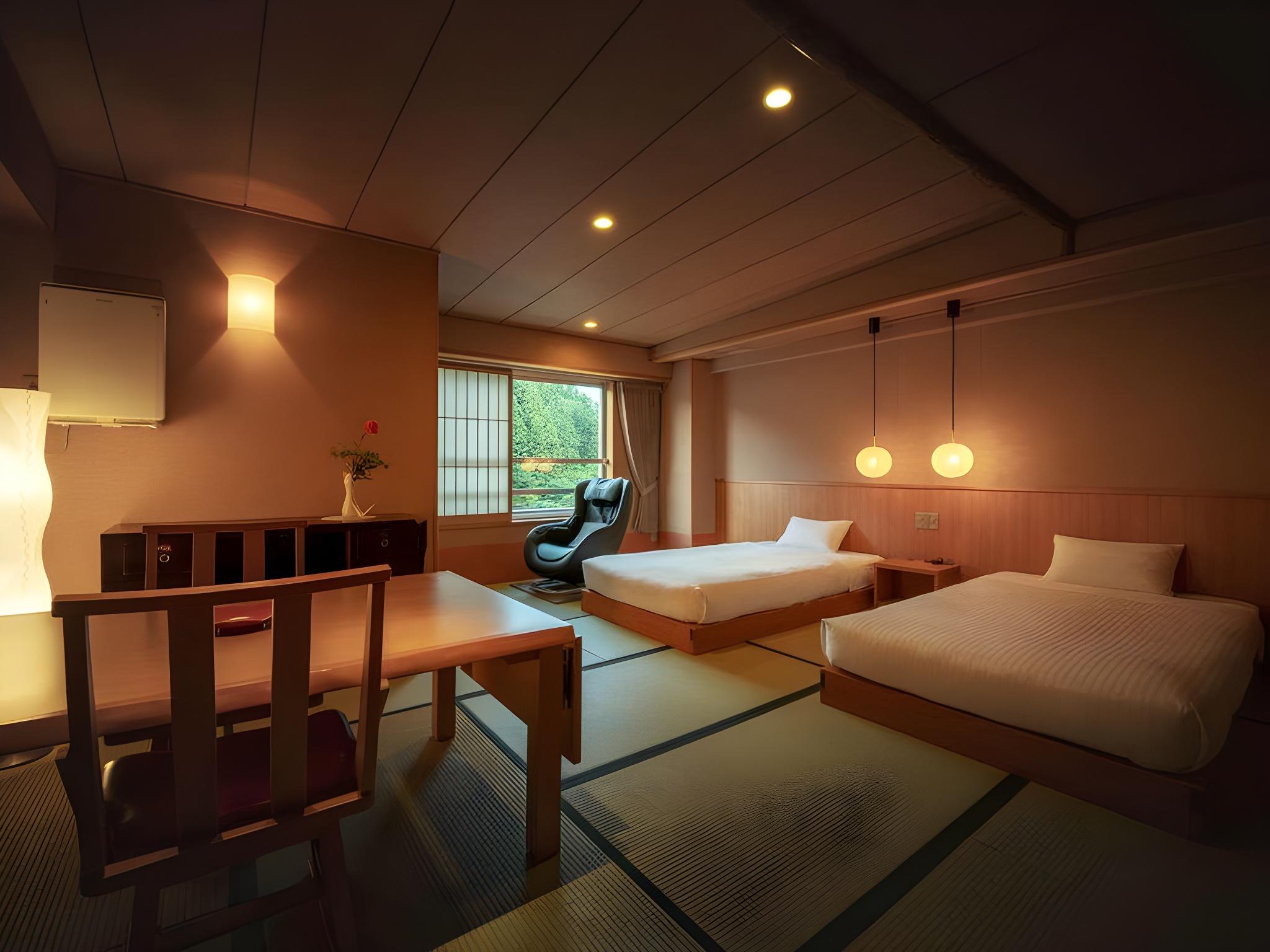 Japanese, Deluxe, Twin Beds, Mountain View, Bathtub