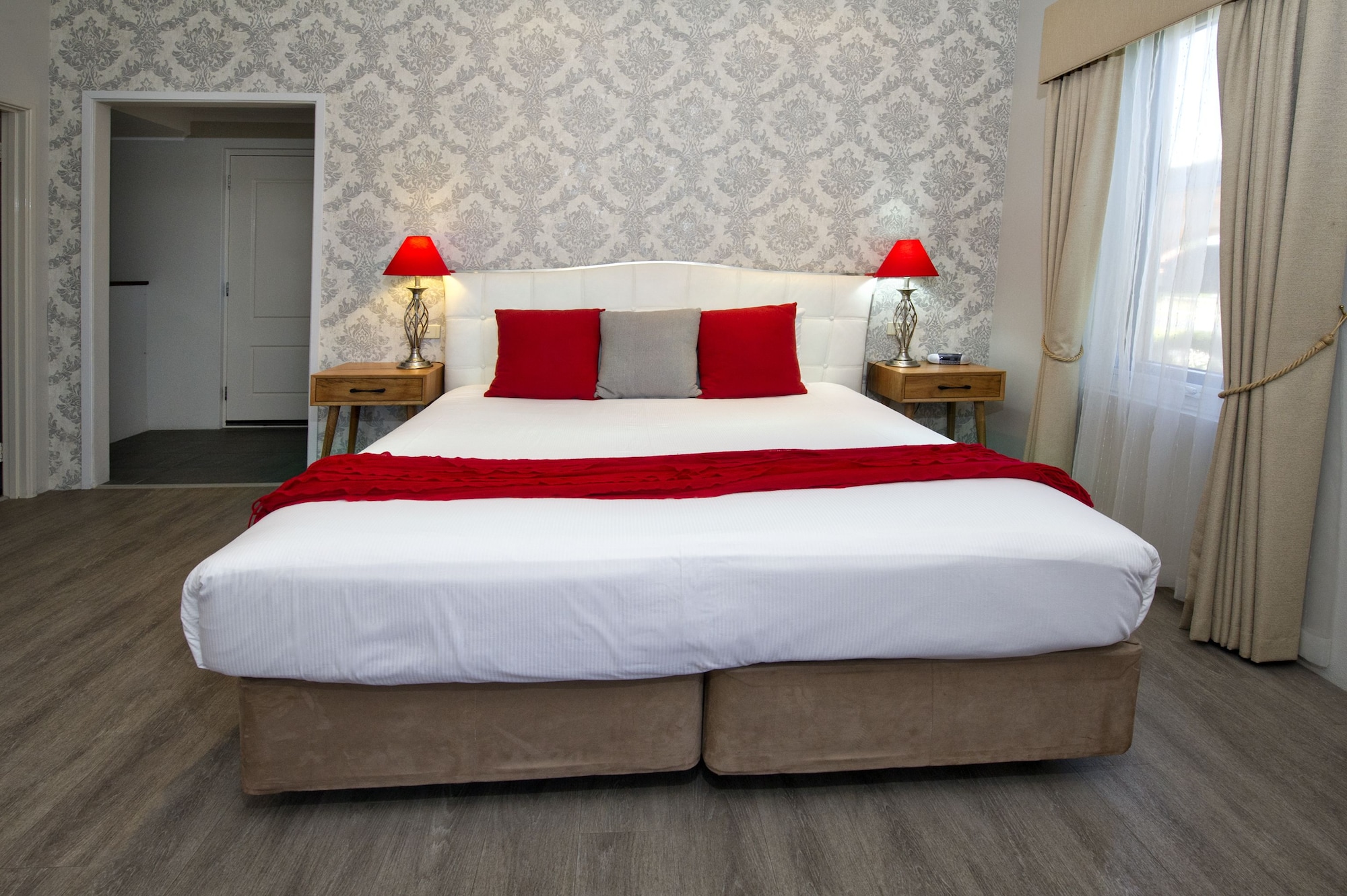 Spa, Deluxe, Suite, King Bed