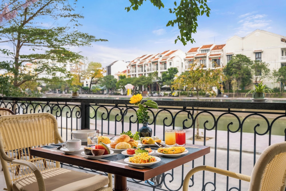 Lantana Boutique Hoi An Hotel 35/50
