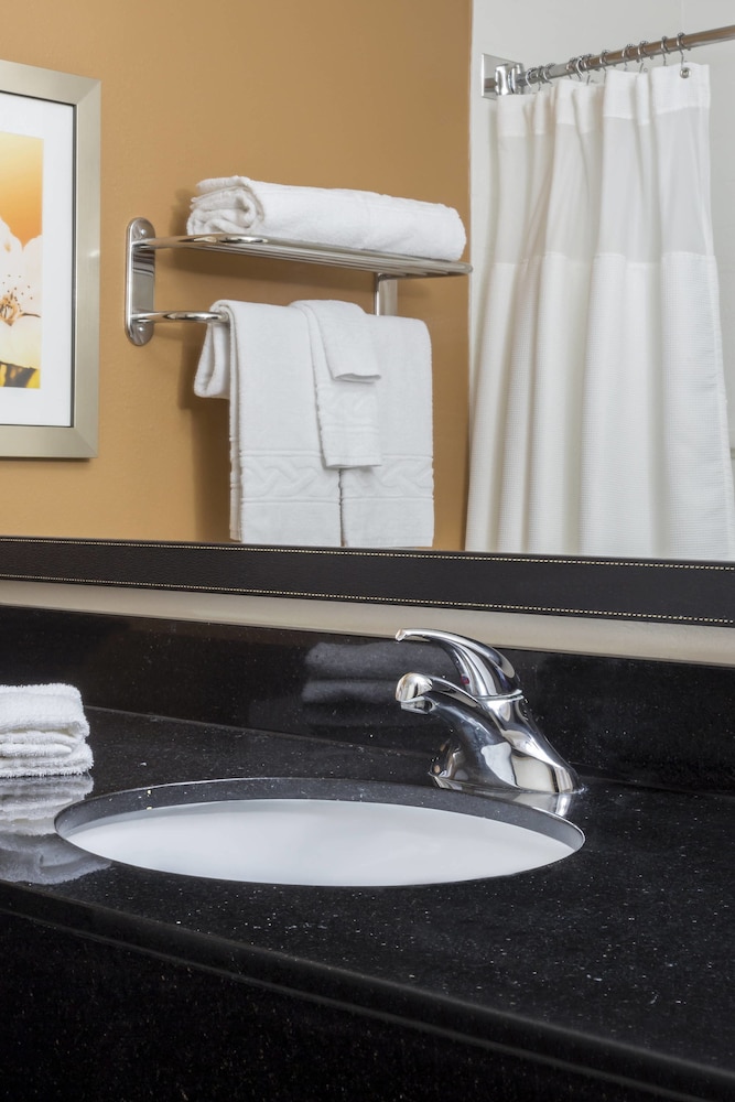 FAIRFIELD INN AND SUITES CORPUS CHRISTI photo3