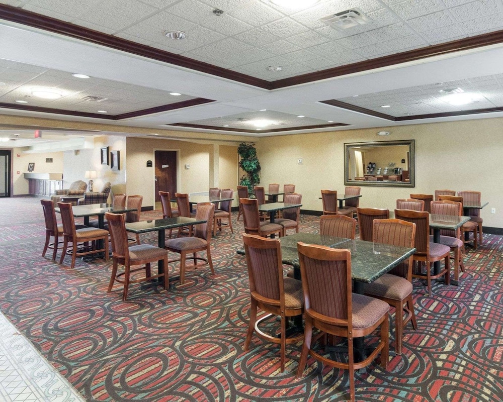 Quality Suites Midland North Loop 250 47/63