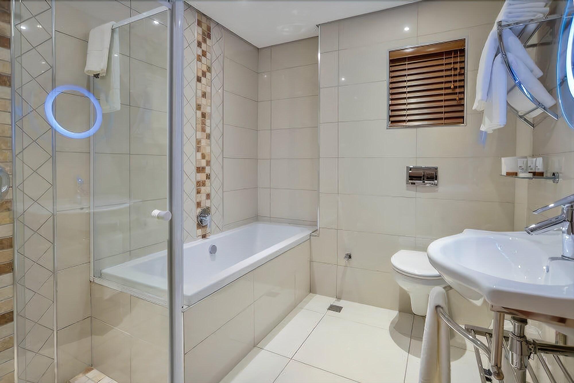 The Cycad Lodge & Chalets 50/50